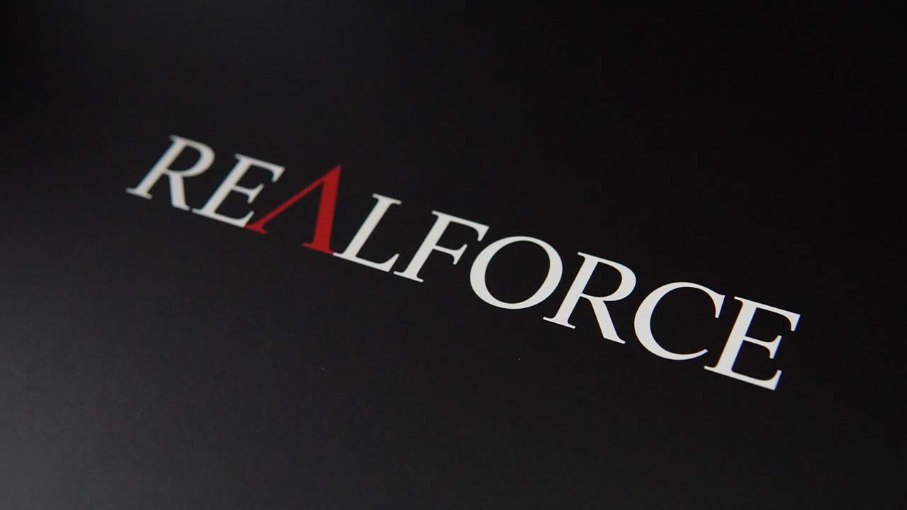 REALFORCEのロゴ